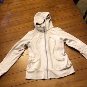 Lu Lu Lemon sweatshirt